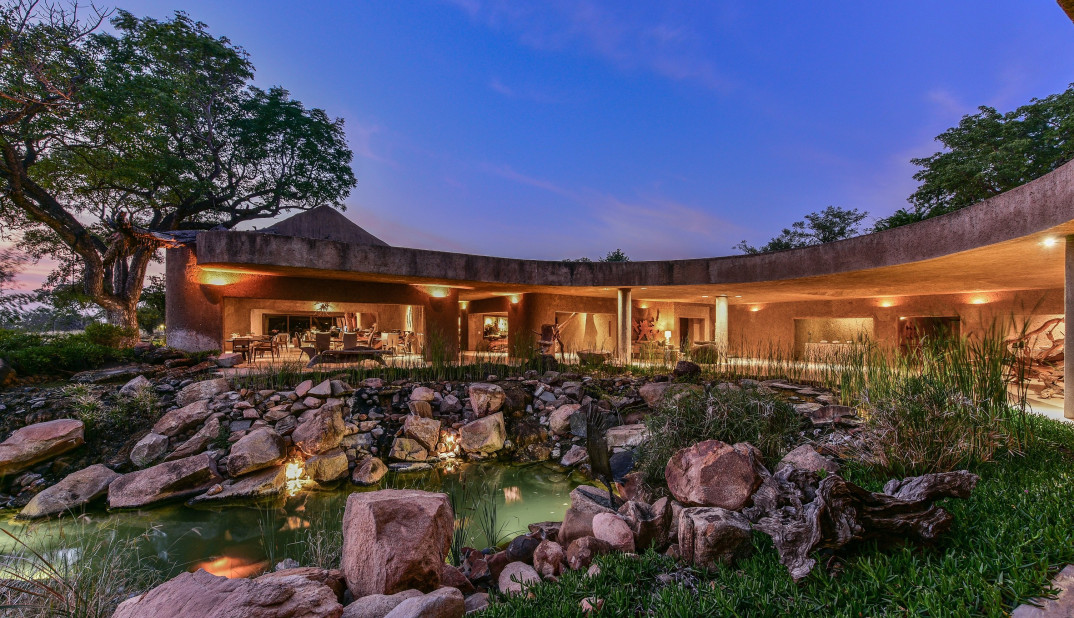 Earth Lodge Water Feature 8