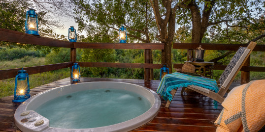 Sabi Web Little Bush Camp Suite Jacuzzi
