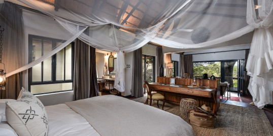 Honeymoon Suite Bedroom Lounge