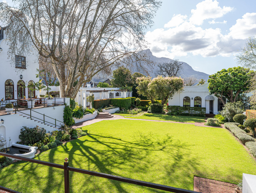 Ss Collection Home Experiences The Claremont Lawn View