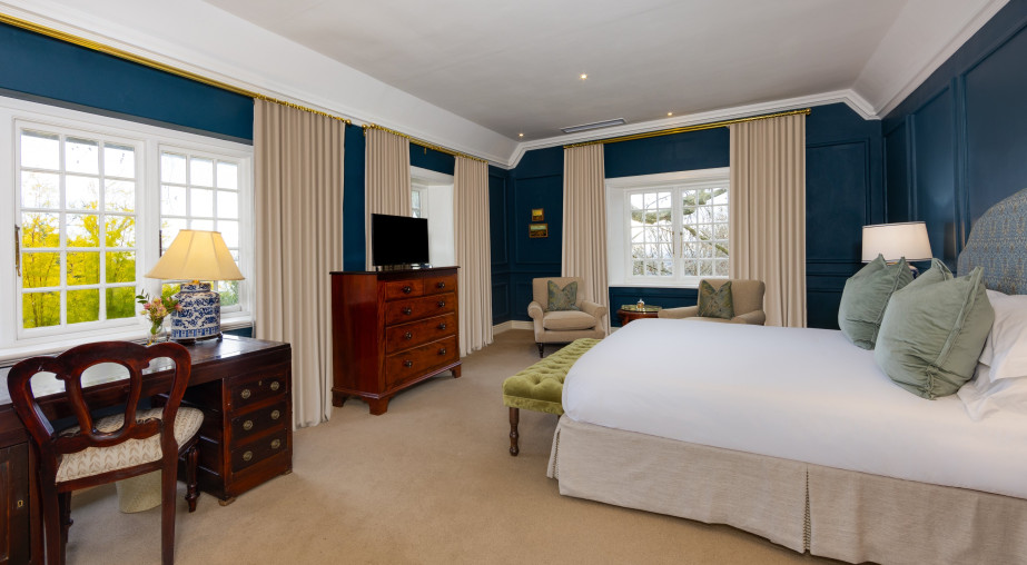 The Claremont Room 1 15